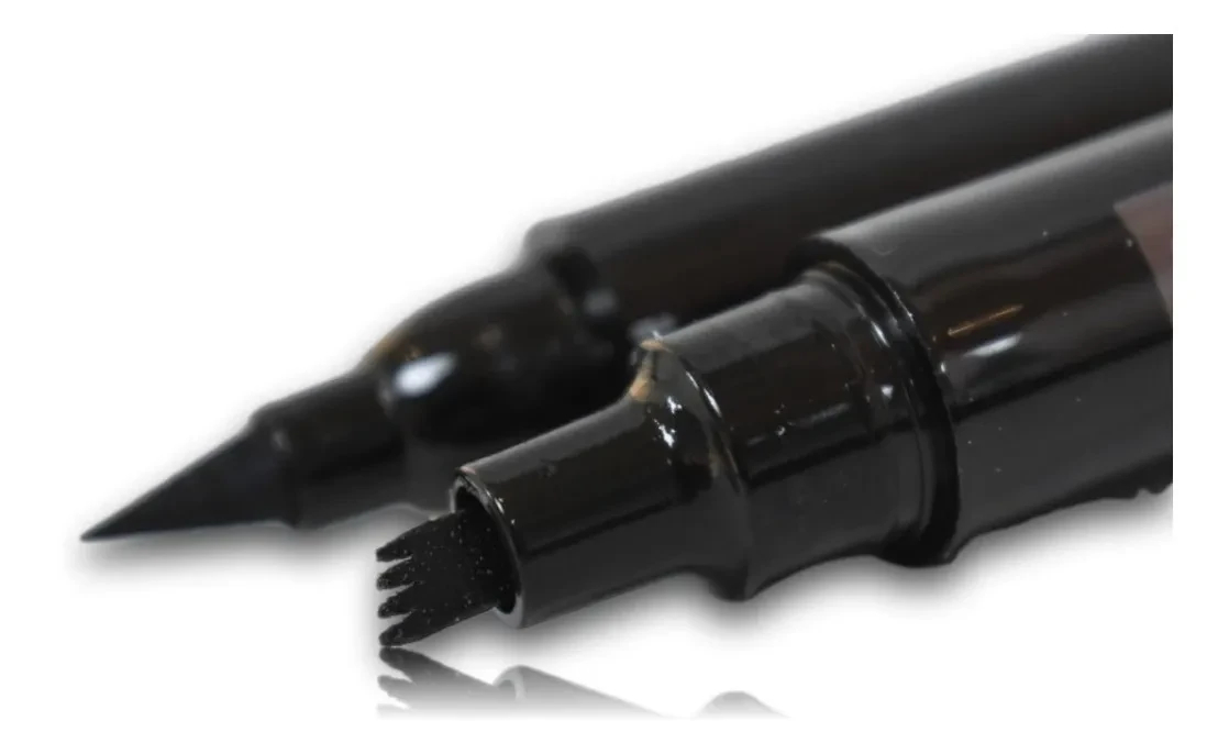 Vista 3 de Delineador y Lápiz 3 en 1 Karite Cejas